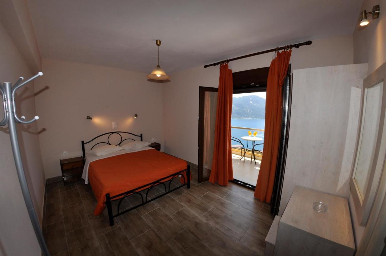 Afión Porto Timoni Bed & Breakfast エクステリア 写真